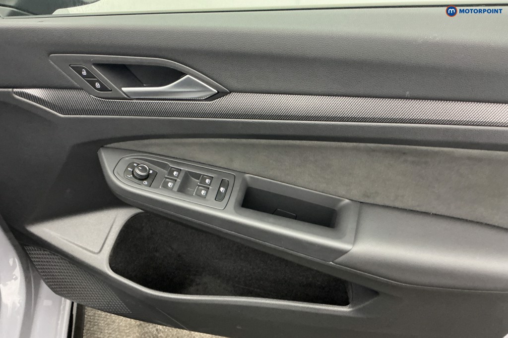 Volkswagen Golf R-Line Manual Petrol Hatchback - Stock Number (1672673) - 25th supplementary image