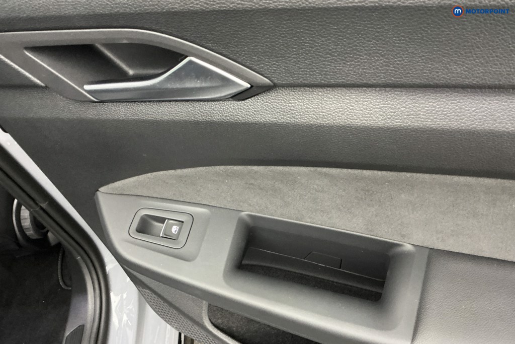 Volkswagen Golf R-Line Manual Petrol Hatchback - Stock Number (1672673) - 28th supplementary image