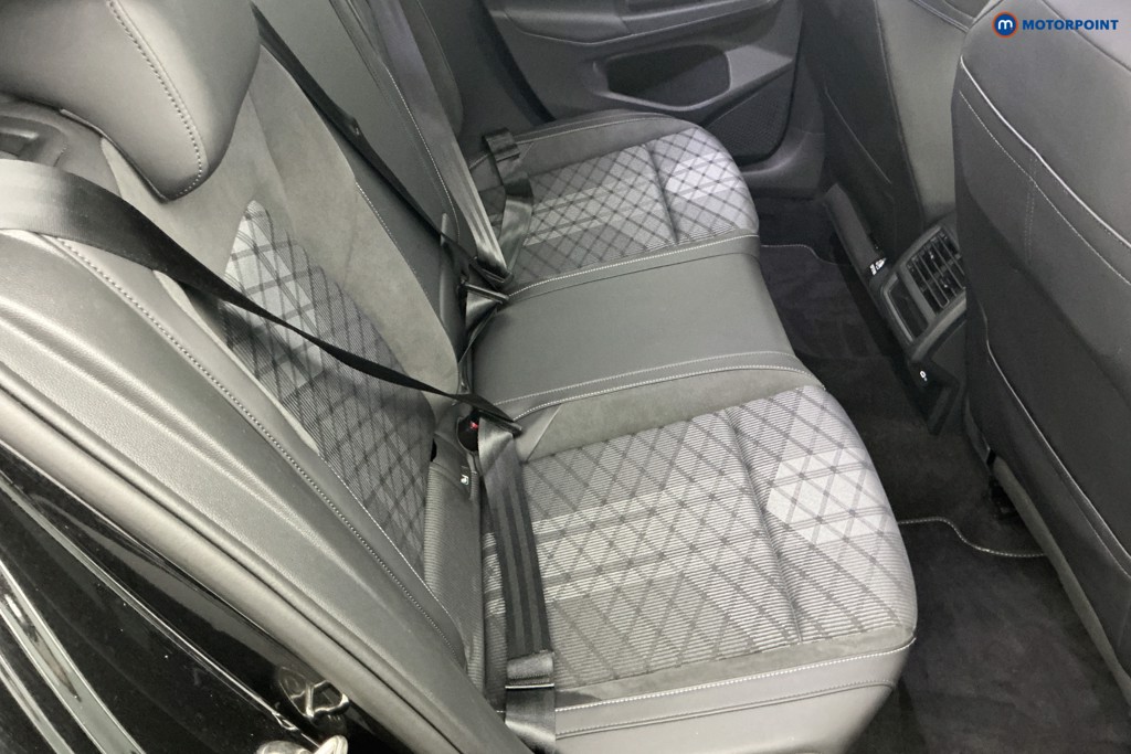 Volkswagen Golf R-Line Automatic Petrol Hatchback - Stock Number (1672675) - 4th supplementary image