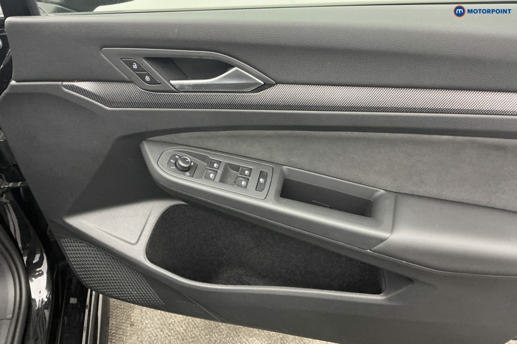 Volkswagen Golf R-Line Automatic Petrol Hatchback - Stock Number (1672675) - 25th supplementary image