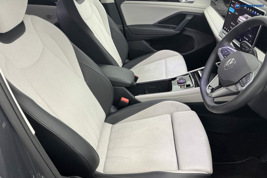 Volkswagen Tiguan Elegance Automatic Petrol SUV - Stock Number (1672682) - 5th supplementary image