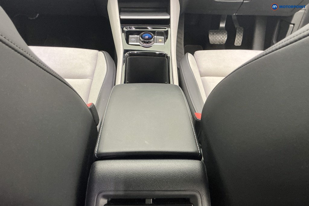 Volkswagen Tiguan Elegance Automatic Petrol SUV - Stock Number (1672682) - 11th supplementary image