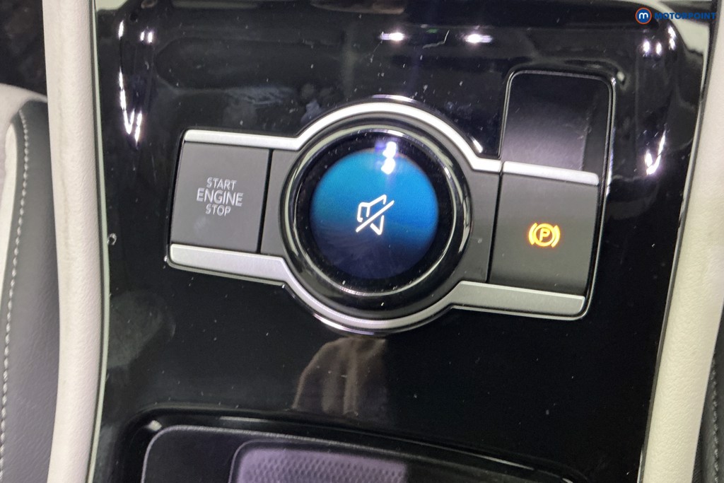 Volkswagen Tiguan Elegance Automatic Petrol SUV - Stock Number (1672682) - 16th supplementary image