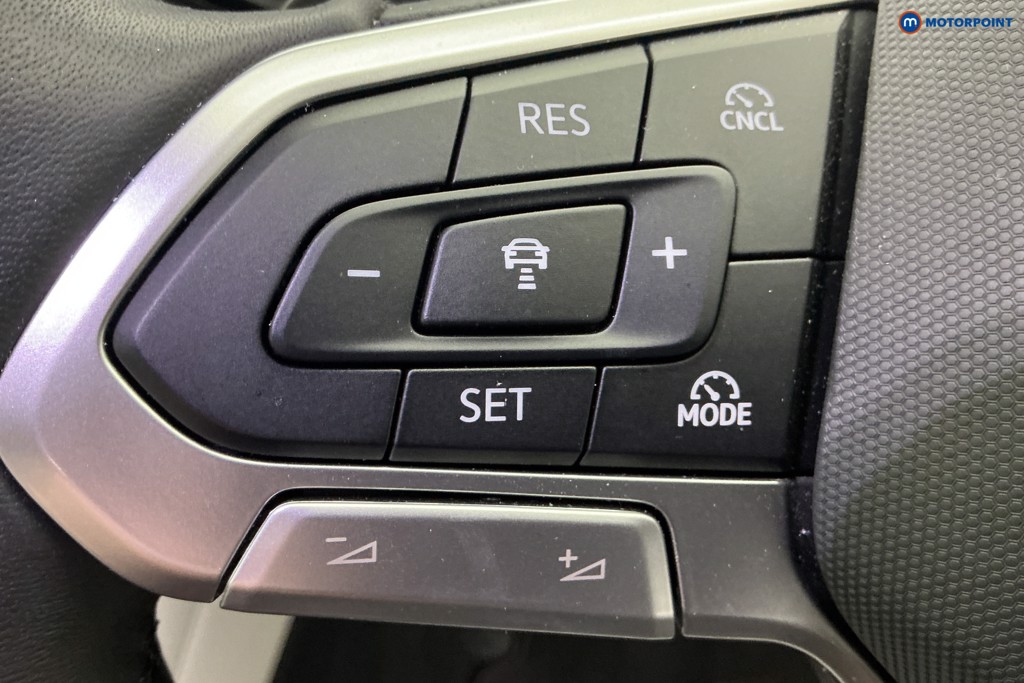Volkswagen Tiguan Elegance Automatic Petrol SUV - Stock Number (1672682) - 21st supplementary image