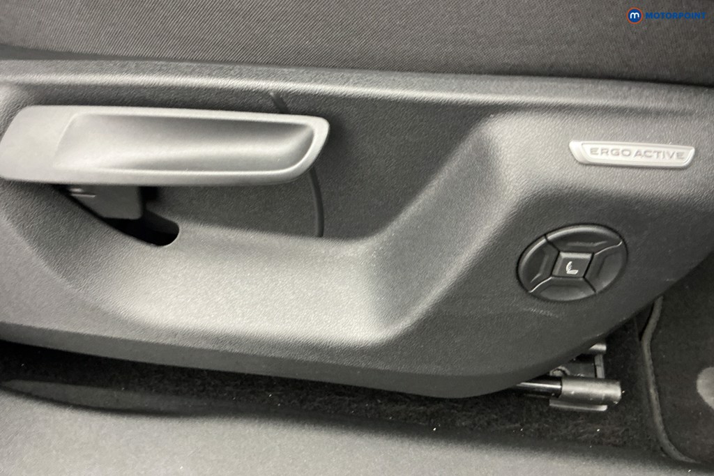 Volkswagen Tiguan Elegance Automatic Petrol SUV - Stock Number (1672682) - 24th supplementary image