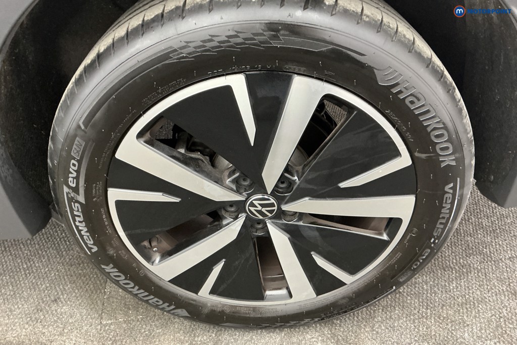 Volkswagen Tiguan Elegance Automatic Petrol SUV - Stock Number (1672682) - 38th supplementary image