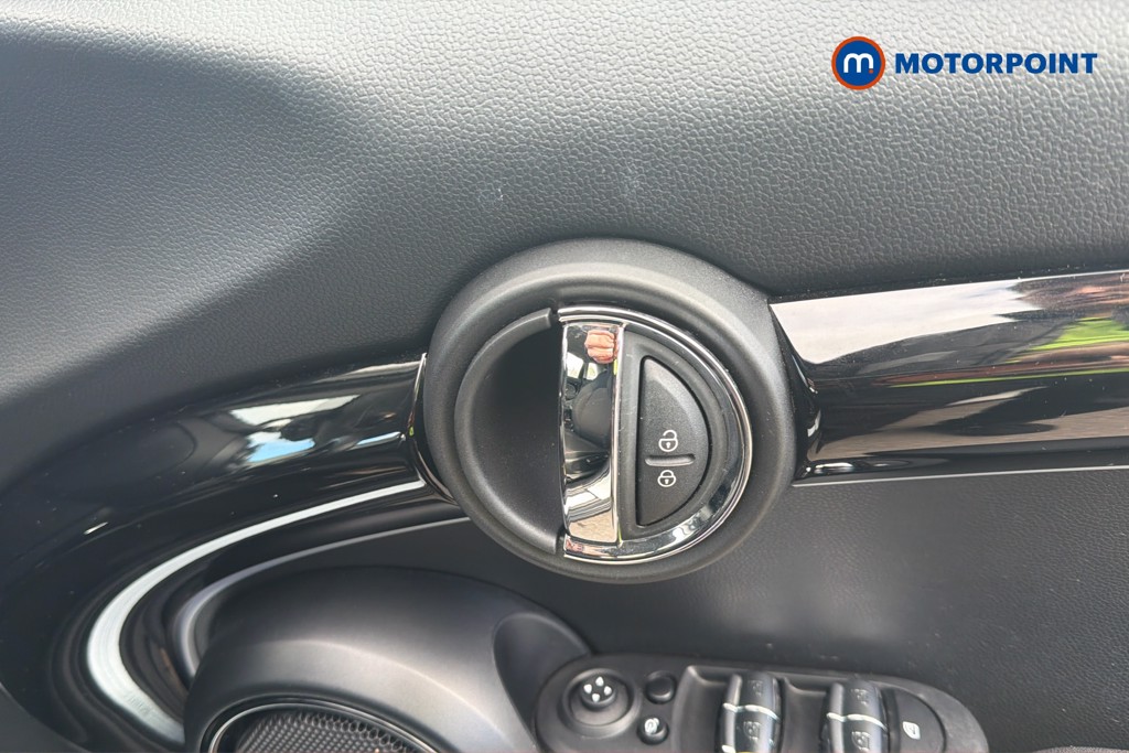 Mini Hatchback Cooper Classic Automatic Petrol Hatchback - Stock Number (1672918) - 2nd supplementary image