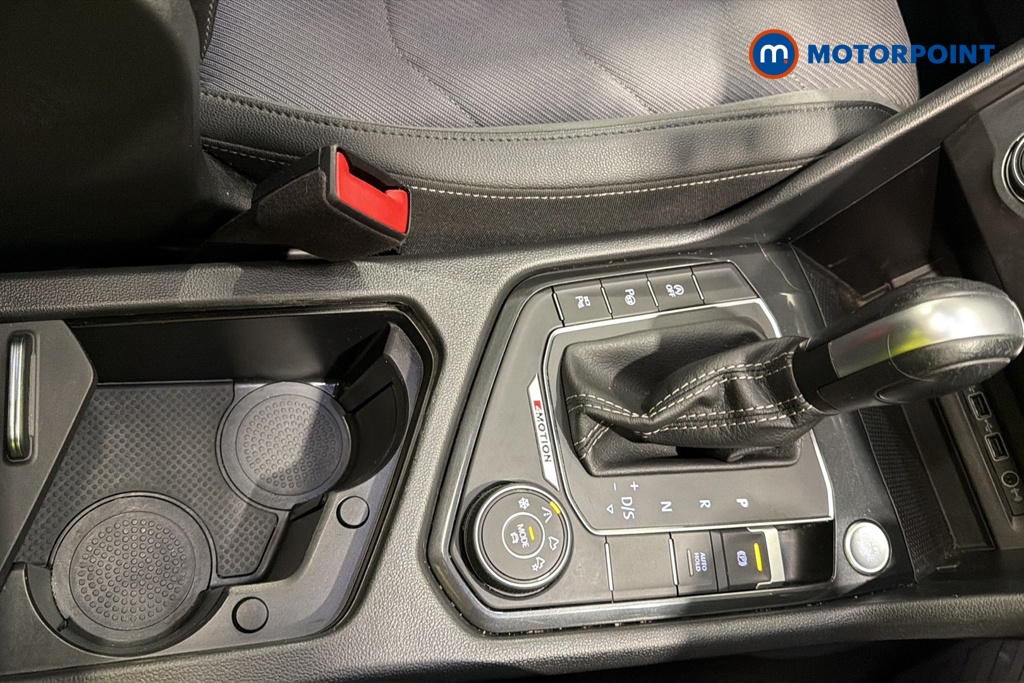 Volkswagen Tiguan R-Line Tech Automatic Petrol SUV - Stock Number (1672987) - 15th supplementary image