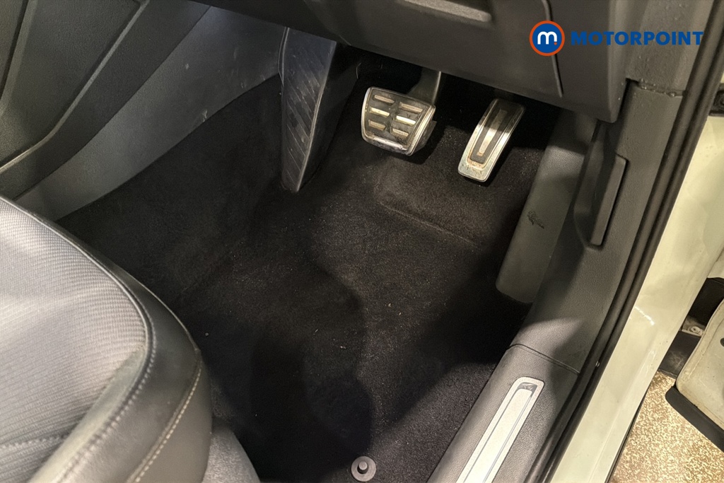 Volkswagen Tiguan R-Line Tech Automatic Petrol SUV - Stock Number (1672987) - 24th supplementary image