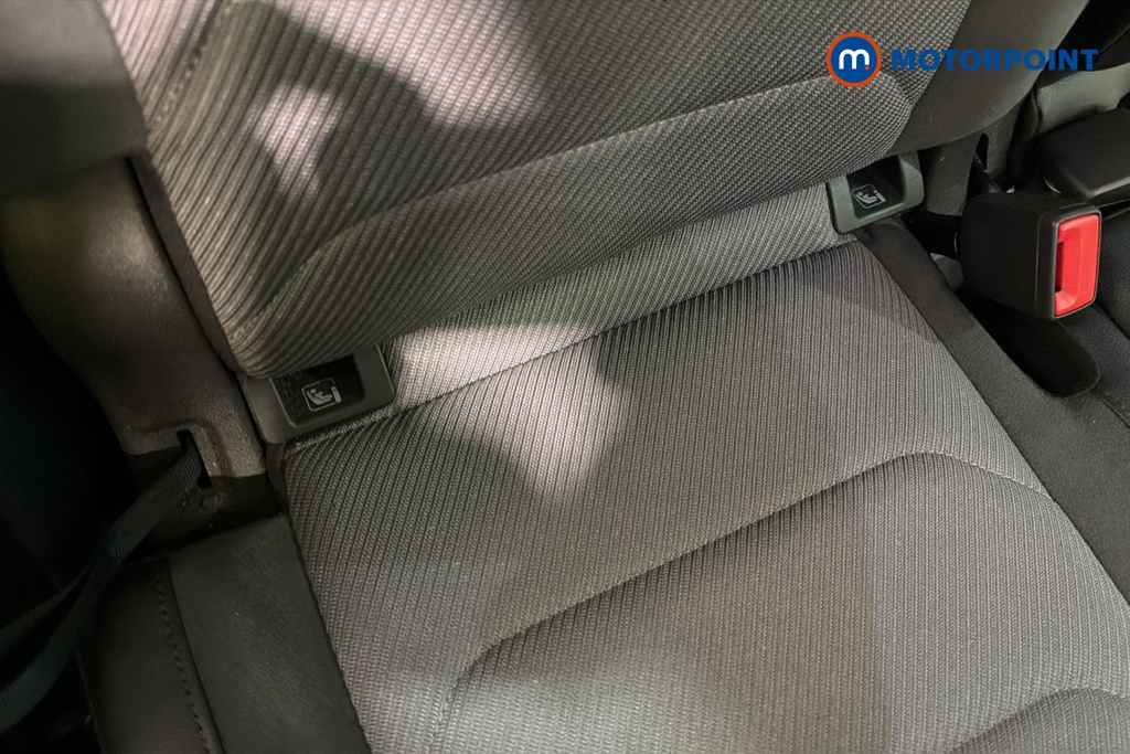 Volkswagen Tiguan R-Line Tech Automatic Petrol SUV - Stock Number (1672987) - 27th supplementary image