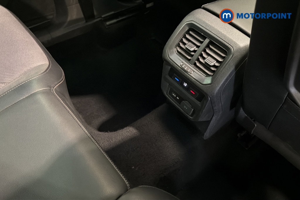 Volkswagen Tiguan R-Line Tech Automatic Petrol SUV - Stock Number (1672987) - 28th supplementary image