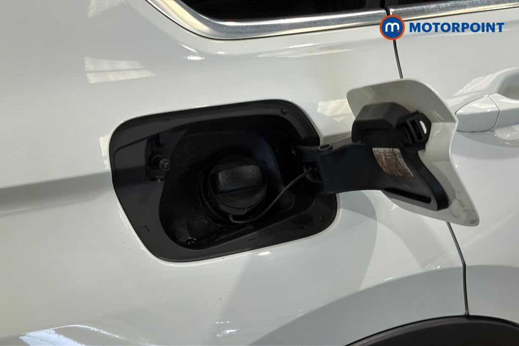 Volkswagen Tiguan R-Line Tech Automatic Petrol SUV - Stock Number (1672987) - 41st supplementary image