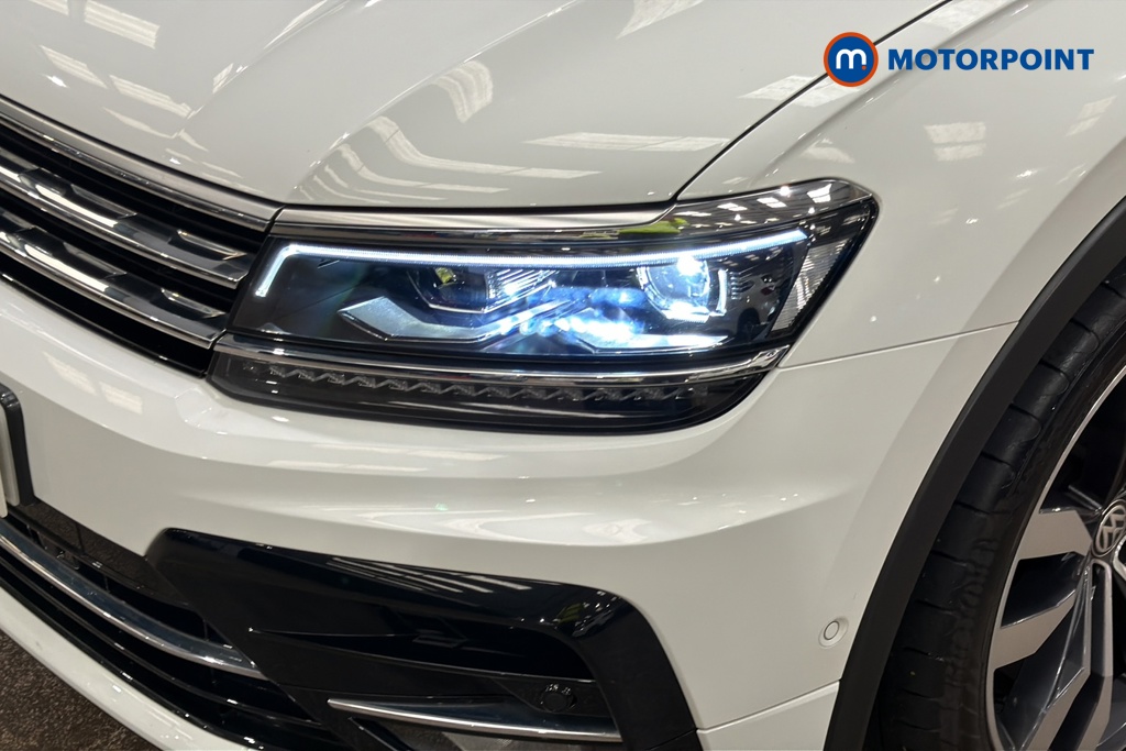 Volkswagen Tiguan R-Line Tech Automatic Petrol SUV - Stock Number (1672987) - 42nd supplementary image