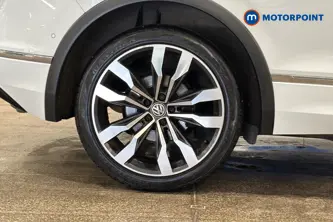 Volkswagen Tiguan R-Line Tech Automatic Petrol SUV - Stock Number (1672987) - 46th supplementary image