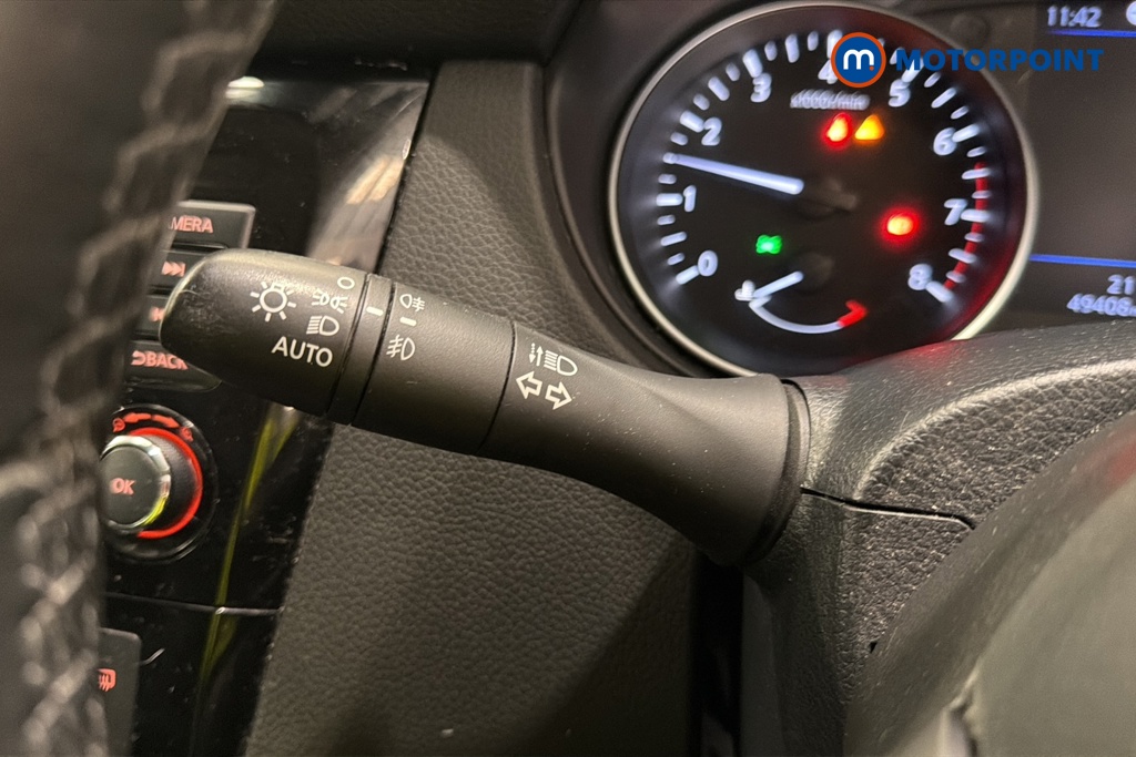 Nissan Qashqai Acenta Premium Manual Petrol SUV - Stock Number (1673429) - 5th supplementary image