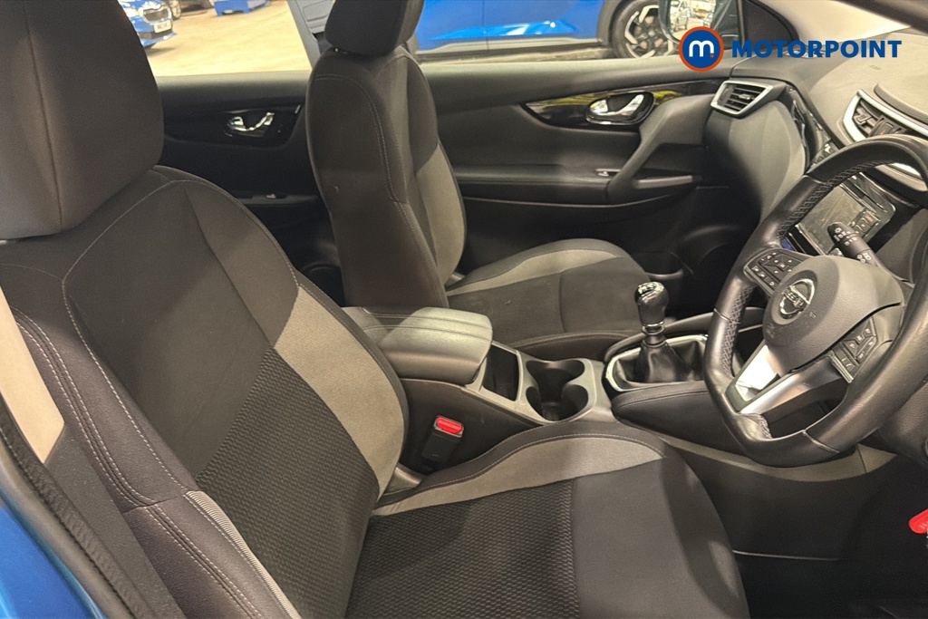 Nissan Qashqai Acenta Premium Manual Petrol SUV - Stock Number (1673429) - 22nd supplementary image