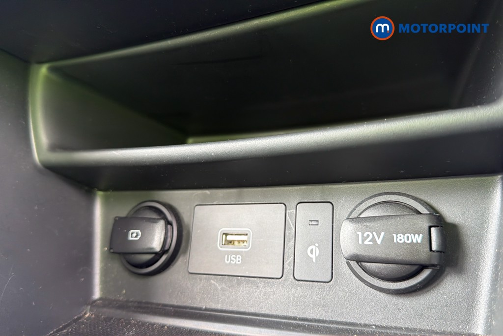 Hyundai Kona Premium Automatic Petrol-Electric Hybrid SUV - Stock Number (1673551) - 16th supplementary image