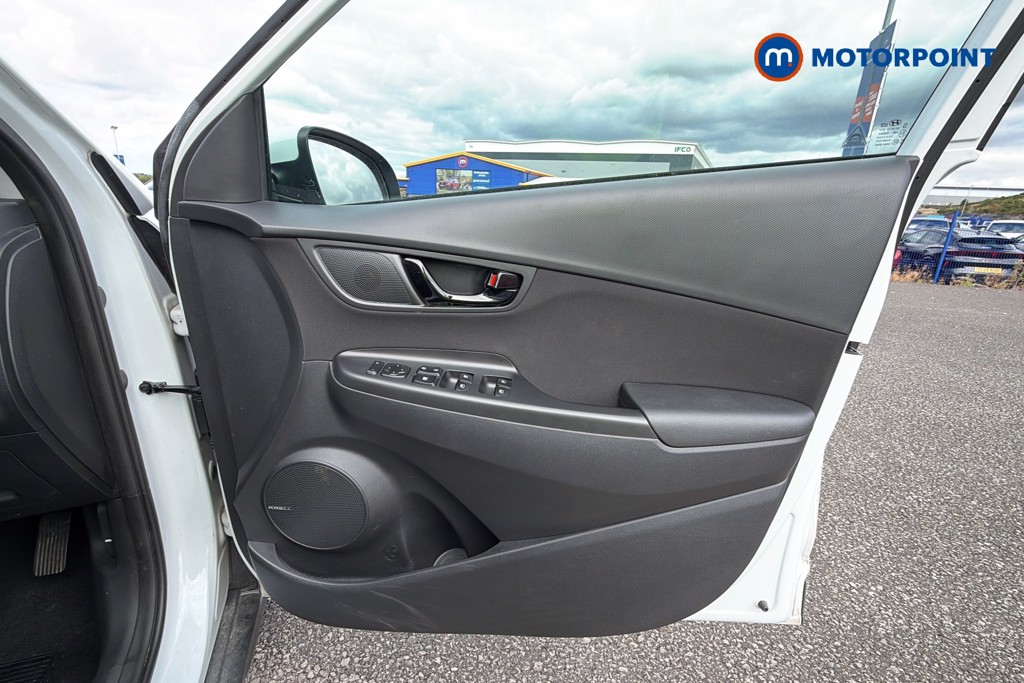 Hyundai Kona Premium Automatic Petrol-Electric Hybrid SUV - Stock Number (1673551) - 19th supplementary image