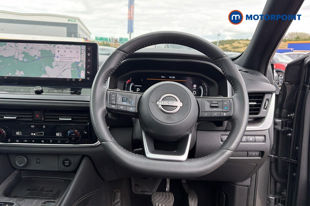 Nissan Qashqai Tekna Automatic Petrol SUV - Stock Number (1673876) - 2nd supplementary image