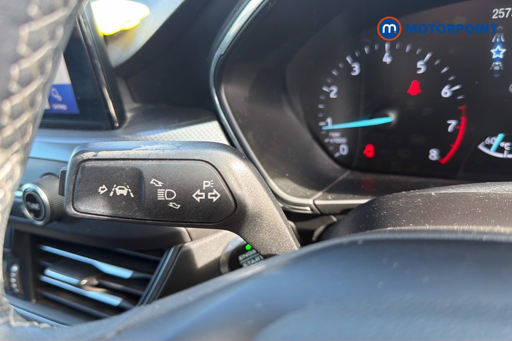 Ford Focus Titanium X Manual Petrol Hatchback - Stock Number (1673901) - 11th supplementary image
