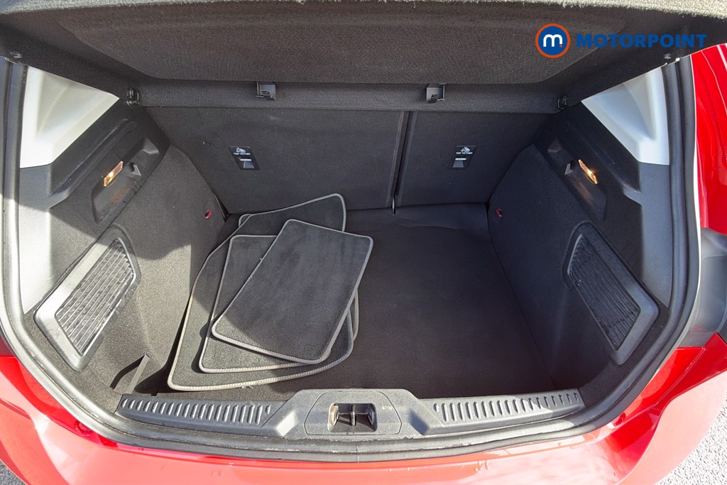 Ford Focus Titanium X Manual Petrol Hatchback - Stock Number (1673901) - 21st supplementary image