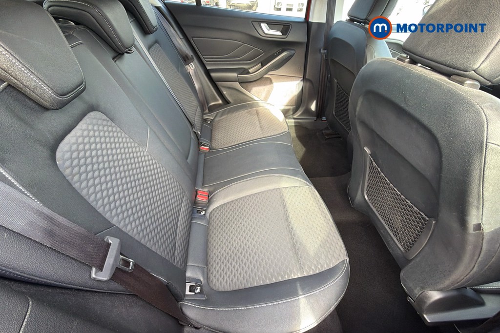Ford Focus Titanium X Manual Petrol Hatchback - Stock Number (1673901) - 32nd supplementary image