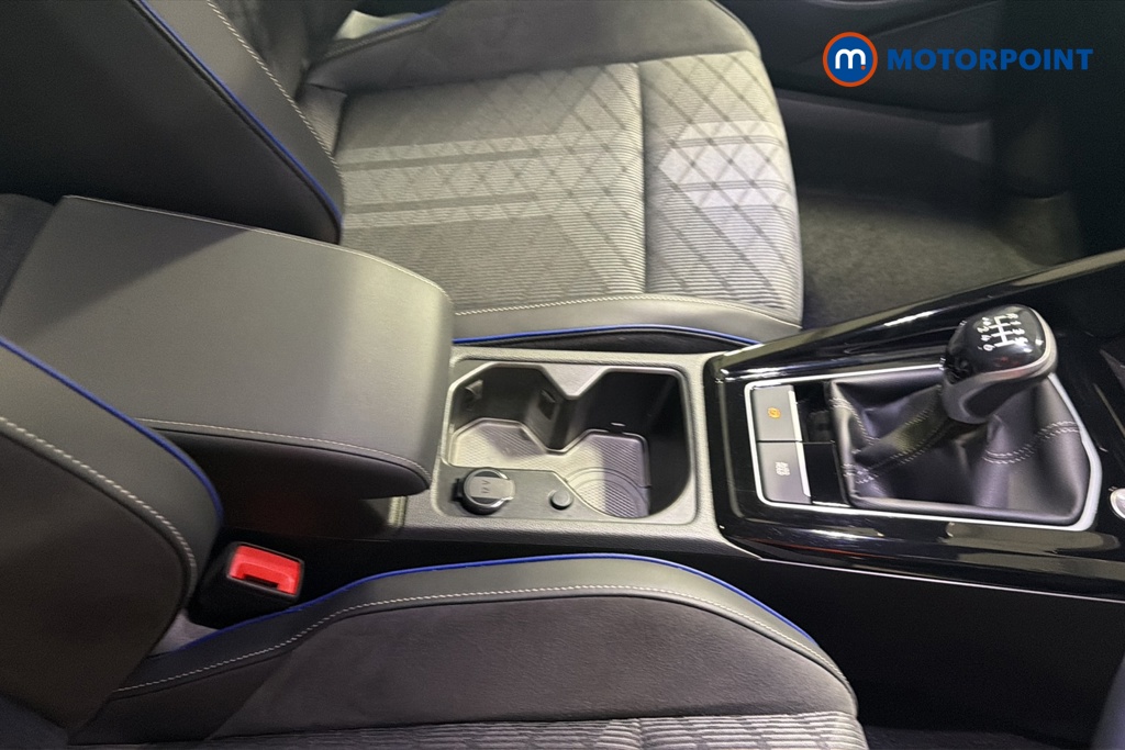 Volkswagen Golf Black Edition Manual Petrol Hatchback - Stock Number (1674336) - 15th supplementary image