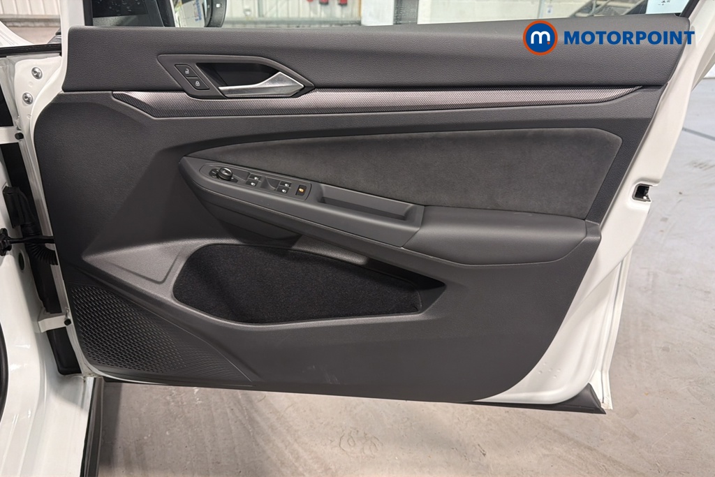 Volkswagen Golf Black Edition Manual Petrol Hatchback - Stock Number (1674336) - 18th supplementary image