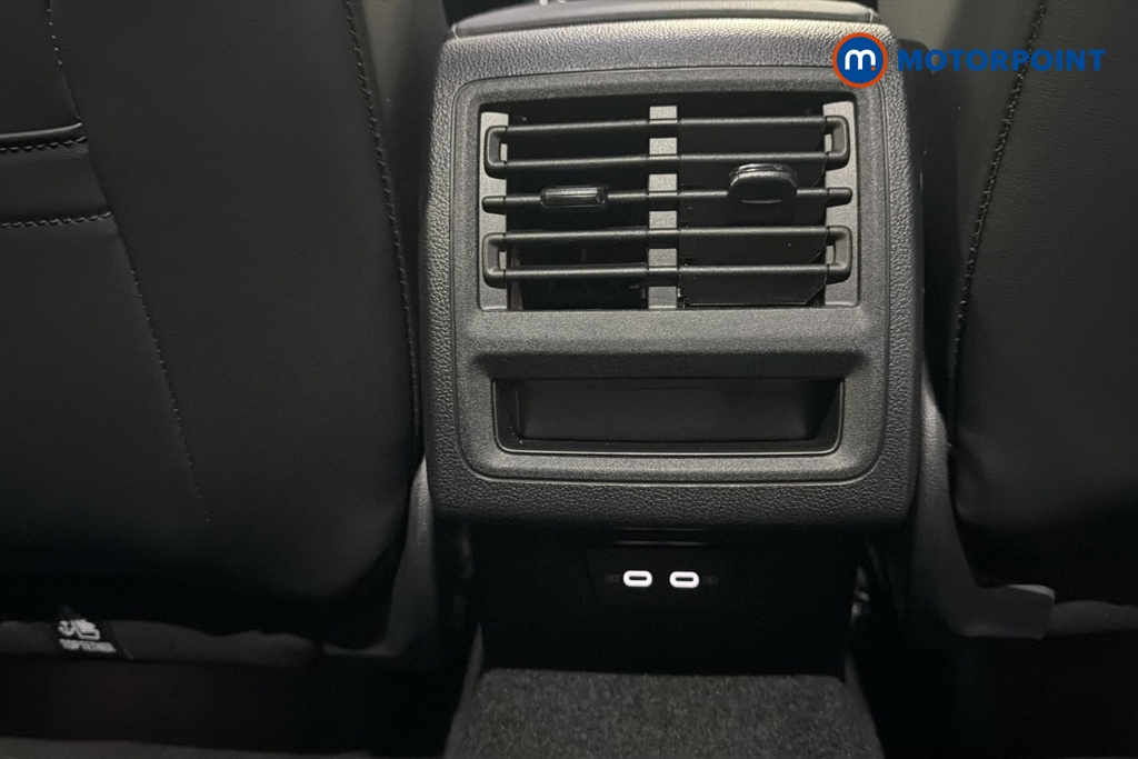 Volkswagen Golf Black Edition Manual Petrol Hatchback - Stock Number (1674336) - 28th supplementary image