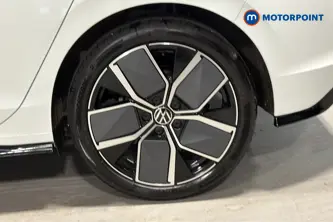 Volkswagen Golf Black Edition Manual Petrol Hatchback - Stock Number (1674336) - 45th supplementary image