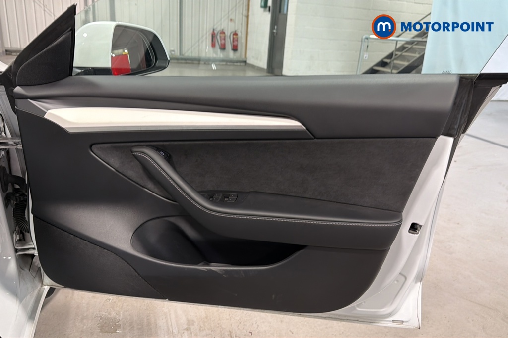 Tesla Model 3 Rwd 4Dr Auto Automatic Electric Saloon - Stock Number (1674562) - 18th supplementary image