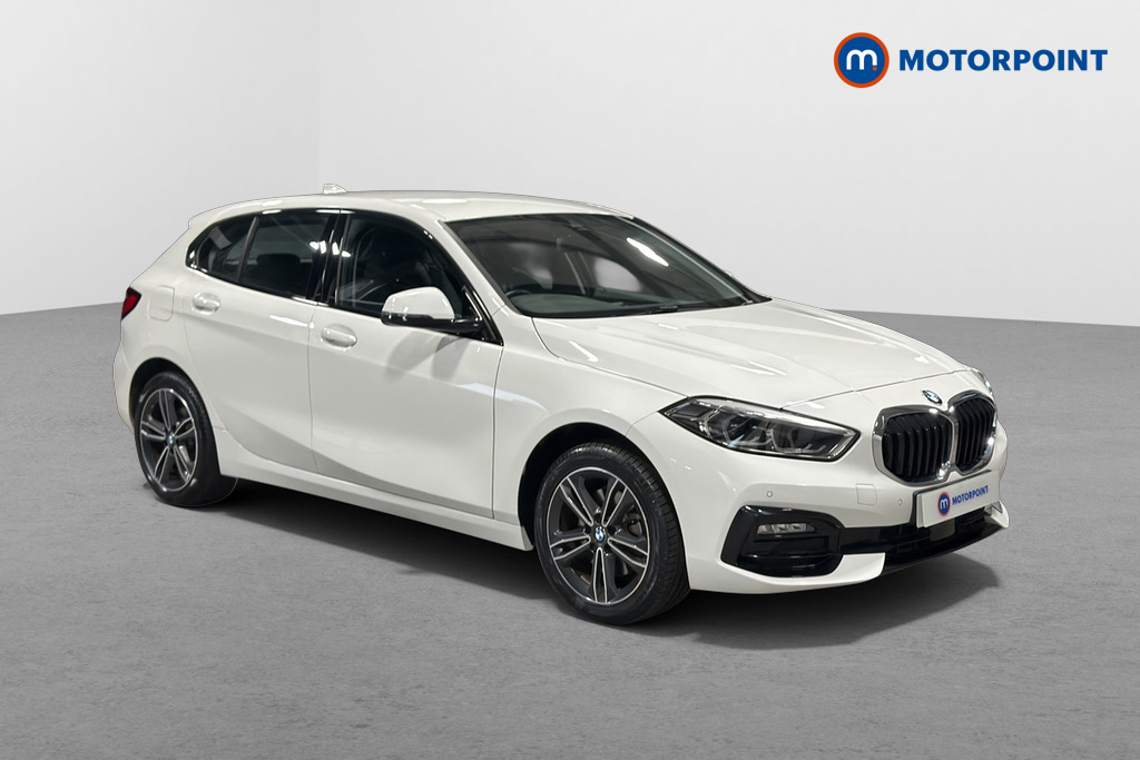 BMW 1 Series Sport Automatic Petrol Hatchback - Stock Number (1674574) - Drivers side front corner