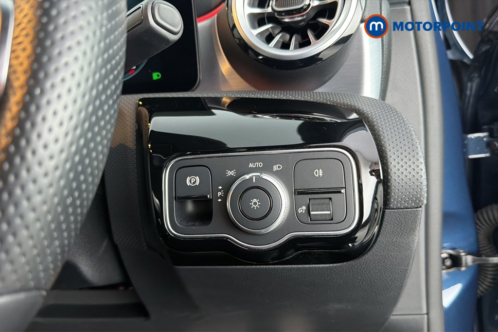 Mercedes-Benz A Class Amg Line Premium Edition Automatic Petrol Hatchback - Stock Number (1674608) - 11th supplementary image