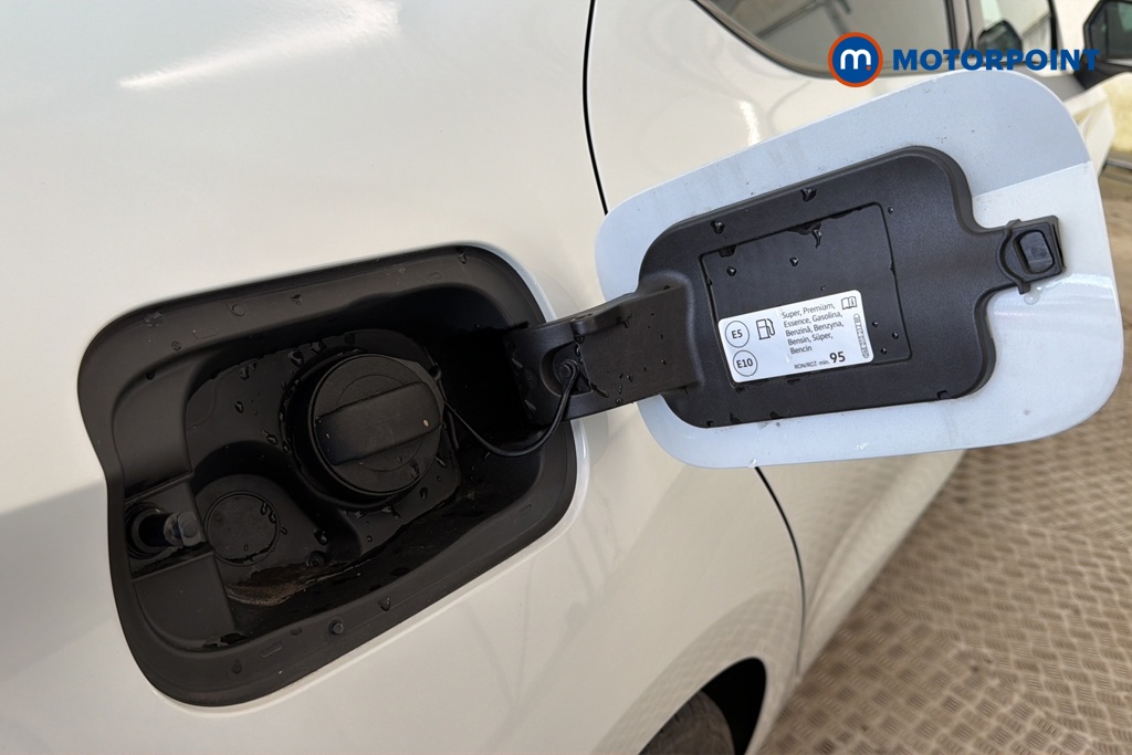 Cupra Leon V2 Automatic Petrol Hatchback - Stock Number (1674633) - 41st supplementary image