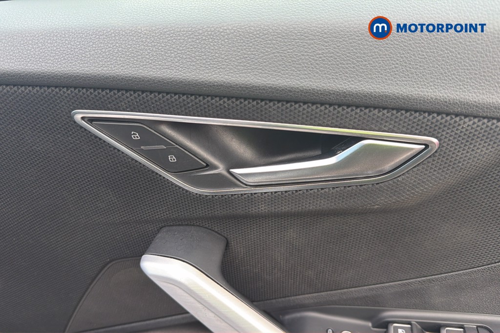 Audi Q2 S Line Manual Petrol SUV - Stock Number (1674698) - 4th supplementary image