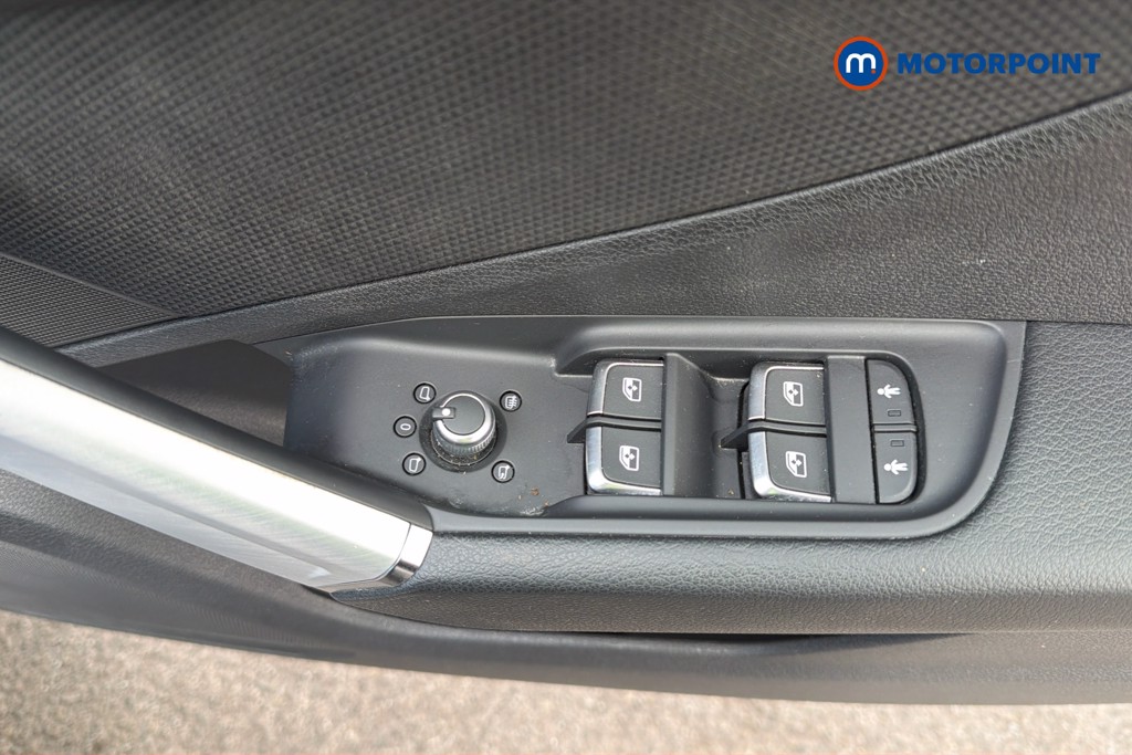Audi Q2 S Line Manual Petrol SUV - Stock Number (1674698) - 5th supplementary image