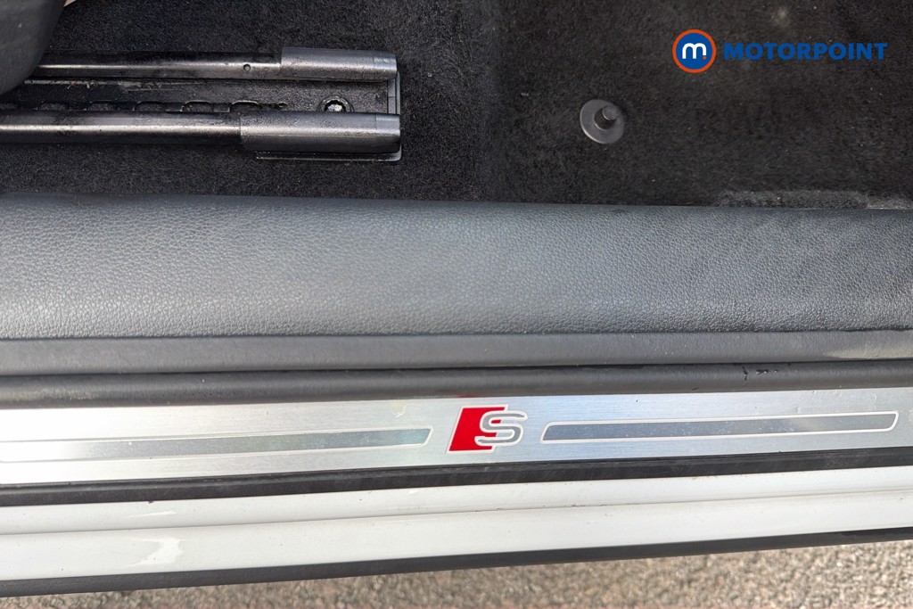 Audi Q2 S Line Manual Petrol SUV - Stock Number (1674698) - 7th supplementary image