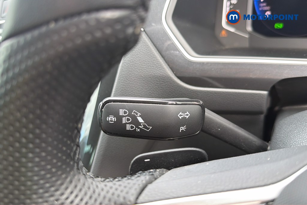 Volkswagen Tiguan R-Line Edition Automatic Petrol SUV - Stock Number (1674709) - 12th supplementary image