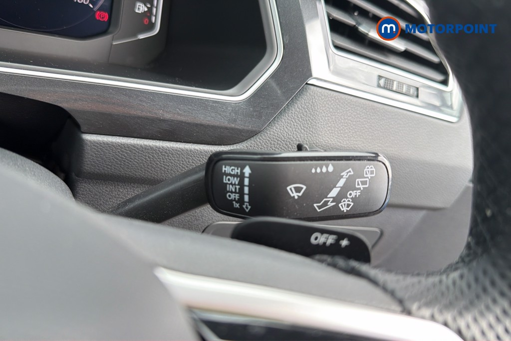 Volkswagen Tiguan R-Line Edition Automatic Petrol SUV - Stock Number (1674709) - 13th supplementary image