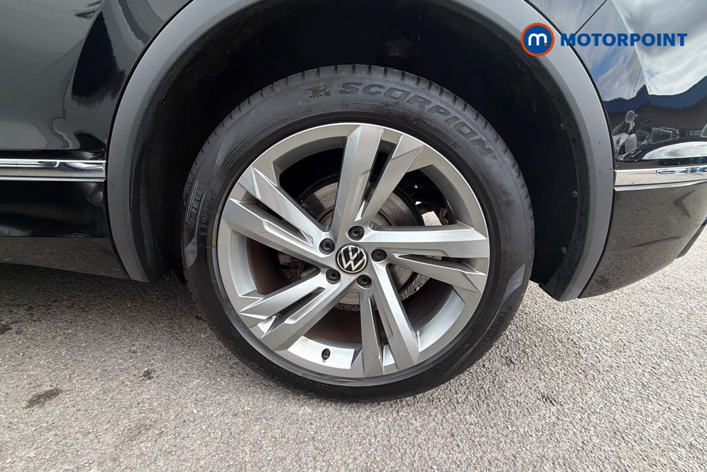 Volkswagen Tiguan R-Line Edition Automatic Petrol SUV - Stock Number (1674709) - 20th supplementary image