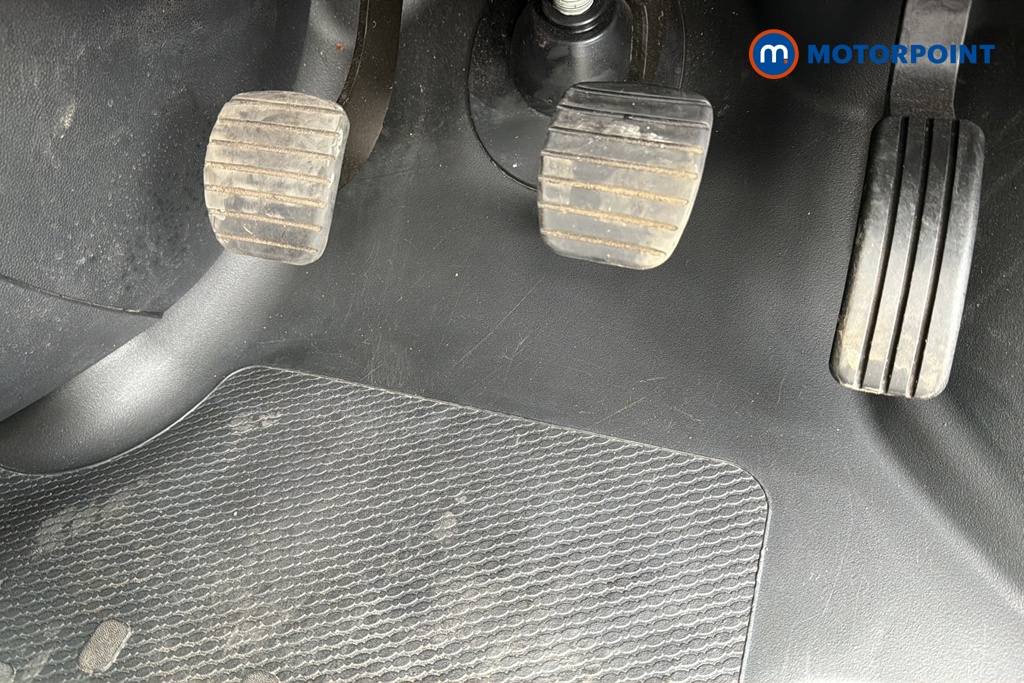 Renault Trafic Extra Sport Manual Diesel Panel Van - Stock Number (1674845) - 24th supplementary image