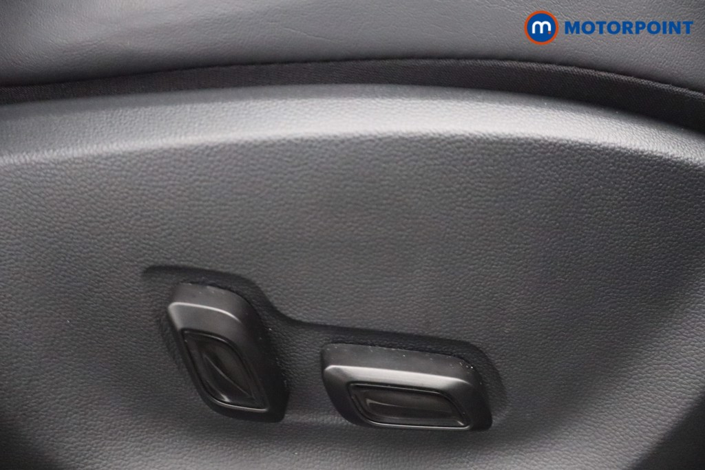 Mg Motor Uk ZS Exclusive Manual Petrol SUV - Stock Number (1675346) - 11th supplementary image