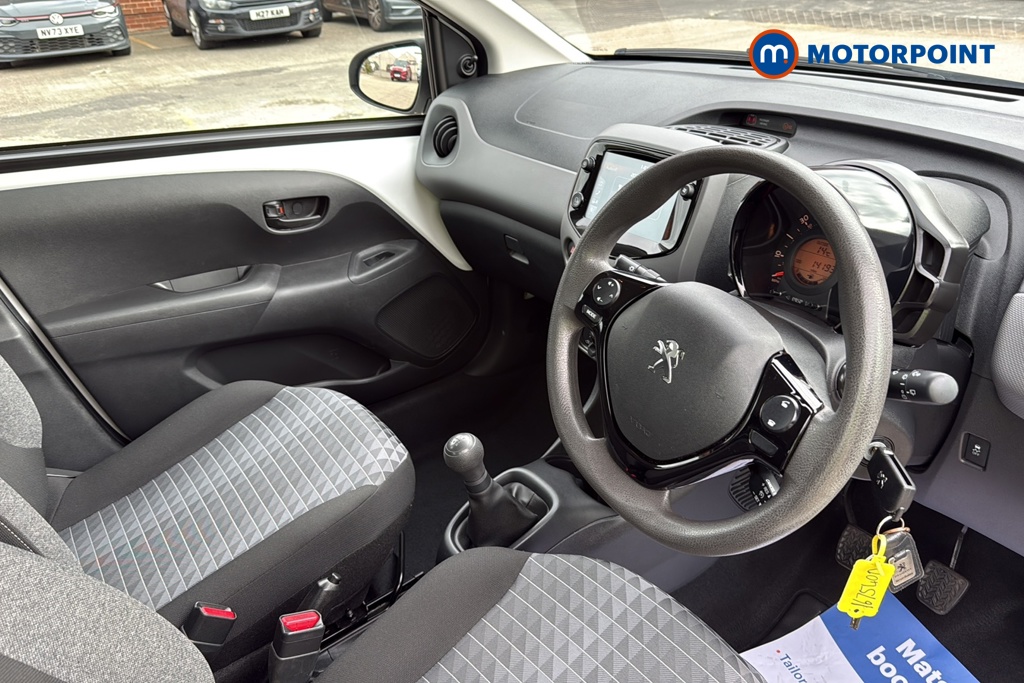 Peugeot 108 Active Manual Petrol Hatchback - Stock Number (1675400) - 1st supplementary image