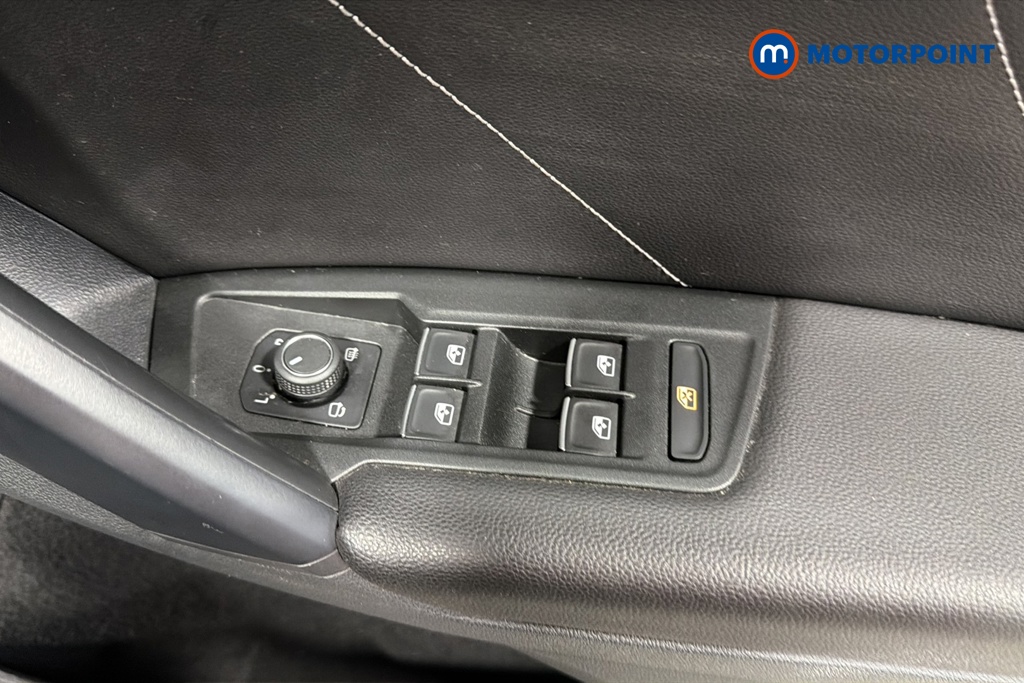Volkswagen Tiguan R-Line Automatic Petrol SUV - Stock Number (1676309) - 19th supplementary image