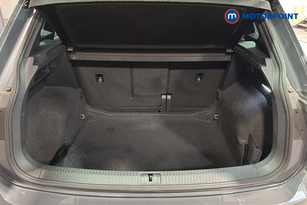 Volkswagen Tiguan R-Line Automatic Petrol SUV - Stock Number (1676309) - 30th supplementary image