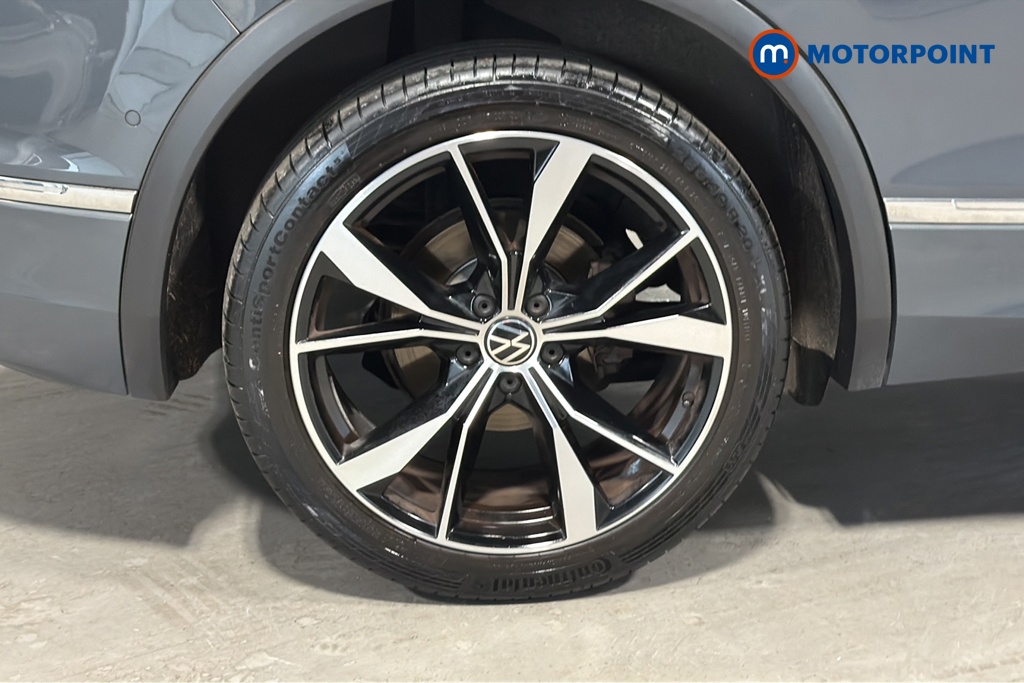 Volkswagen Tiguan R-Line Automatic Petrol SUV - Stock Number (1676309) - 46th supplementary image