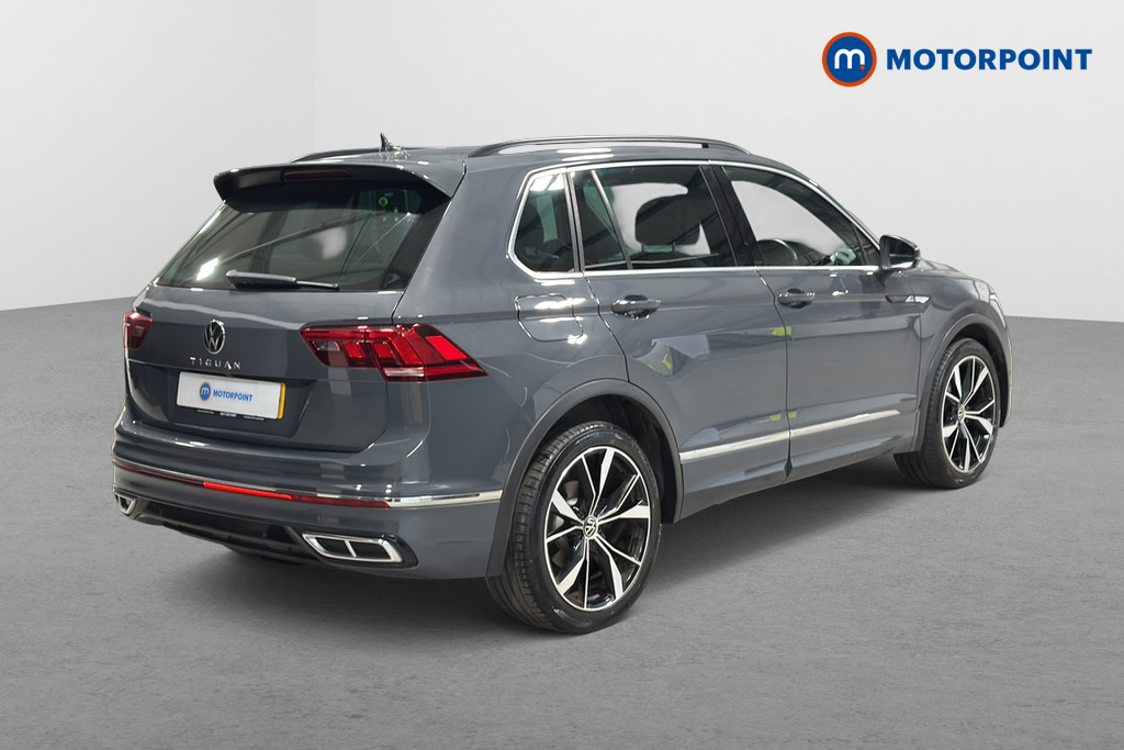 Volkswagen Tiguan R-Line Automatic Petrol SUV - Stock Number (1676309) - Passenger side rear corner