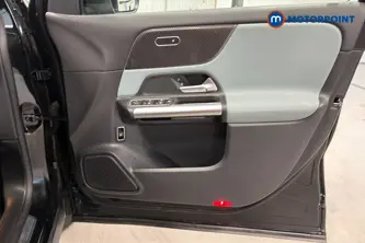 Mercedes-Benz GLA Amg Line Automatic Petrol SUV - Stock Number (1676324) - 18th supplementary image