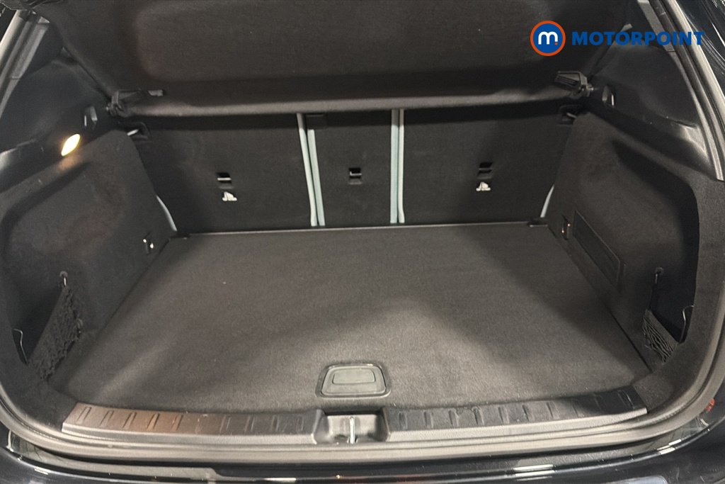 Mercedes-Benz GLA Amg Line Automatic Petrol SUV - Stock Number (1676324) - 30th supplementary image