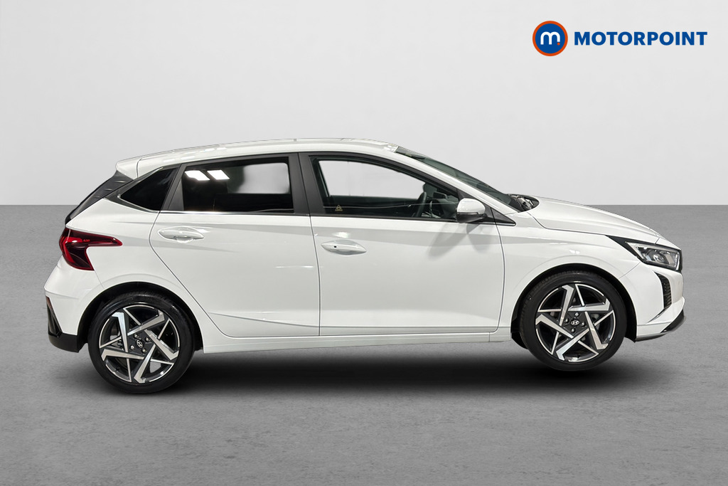 Hyundai I20 Tech Line Automatic Petrol Hatchback - Stock Number (1676378) - Passenger side
